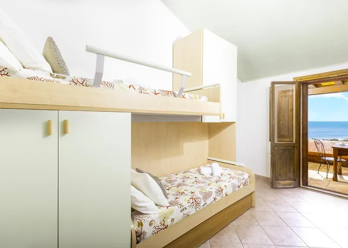 Baia Del Corallo * Porto Corallo